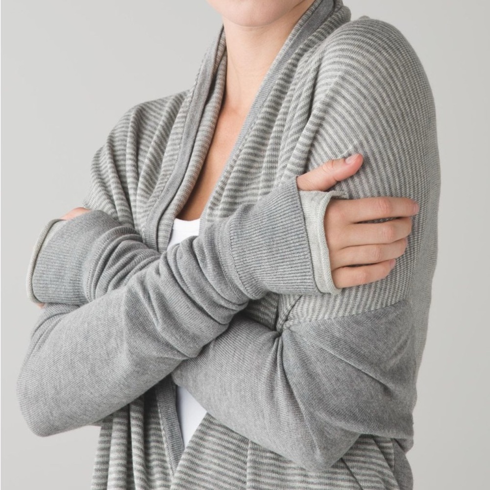 Lululemon Iconic Wrap - Picture 3 of 8